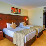 Crowne Plaza By Ihg מלון אנטליה