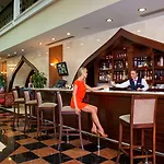 Crowne Plaza By Ihg מלון 5*