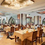 Crowne Plaza By Ihg מלון אנטליה