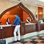 מלון Crowne Plaza By Ihg