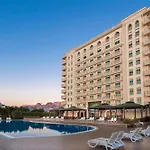 מלון Crowne Plaza By Ihg