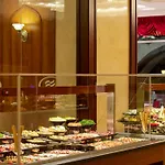 מלון Crowne Plaza By Ihg