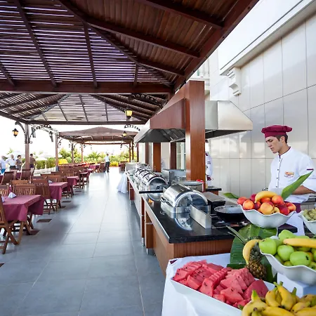 Crowne Plaza By Ihg Отель