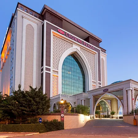 Отель Crowne Plaza By Ihg