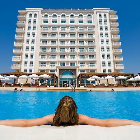 Отель Crowne Plaza By Ihg 5*