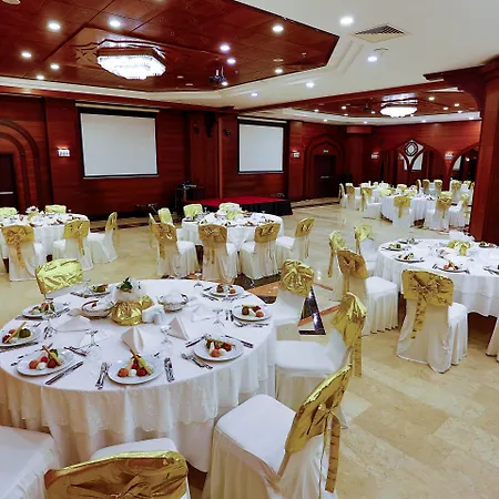 Crowne Plaza By Ihg Отель 5*