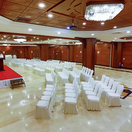 Hotel Crowne Plaza By Ihg 5*