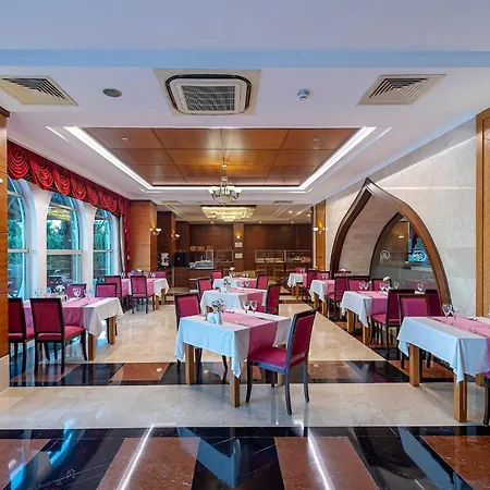Hotel Crowne Plaza By Ihg 5*