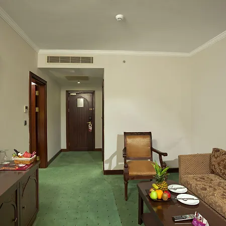 Crowne Plaza By Ihg 5*