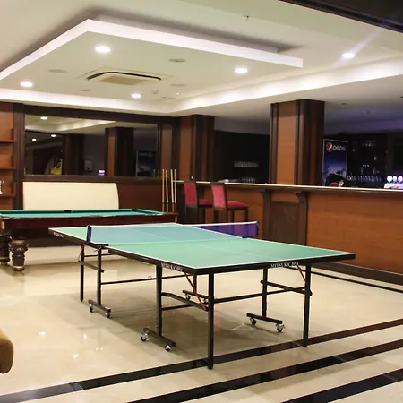 Crowne Plaza By Ihg 5*