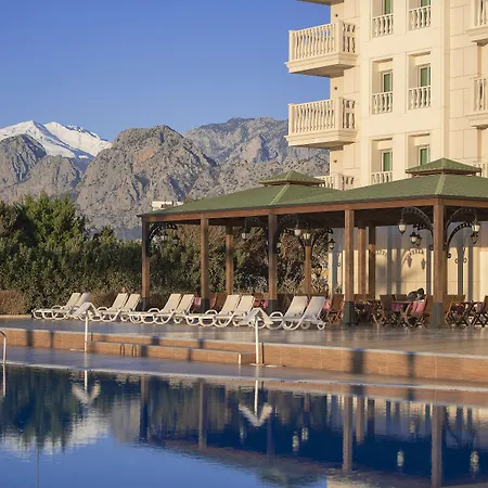 Otel Crowne Plaza By Ihg Antalya