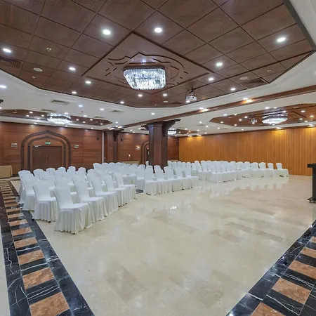 Crowne Plaza By Ihg Hotel 5*