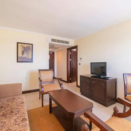 Crowne Plaza By Ihg Hotel 5*