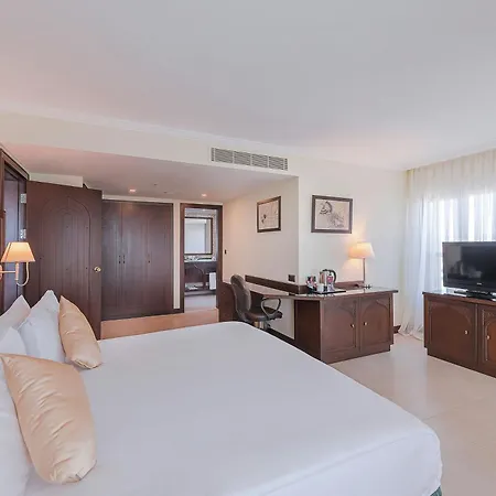 Crowne Plaza By Ihg Hotel Antália