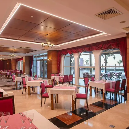 Hotel Crowne Plaza By Ihg 5*