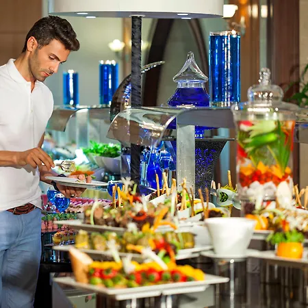 Crowne Plaza By Ihg 5*