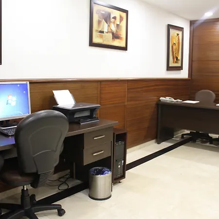 Crowne Plaza By Ihg Hotel 5*