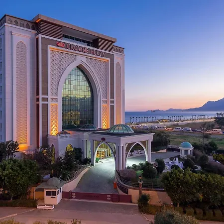 Crowne Plaza By Ihg Hotel 5*